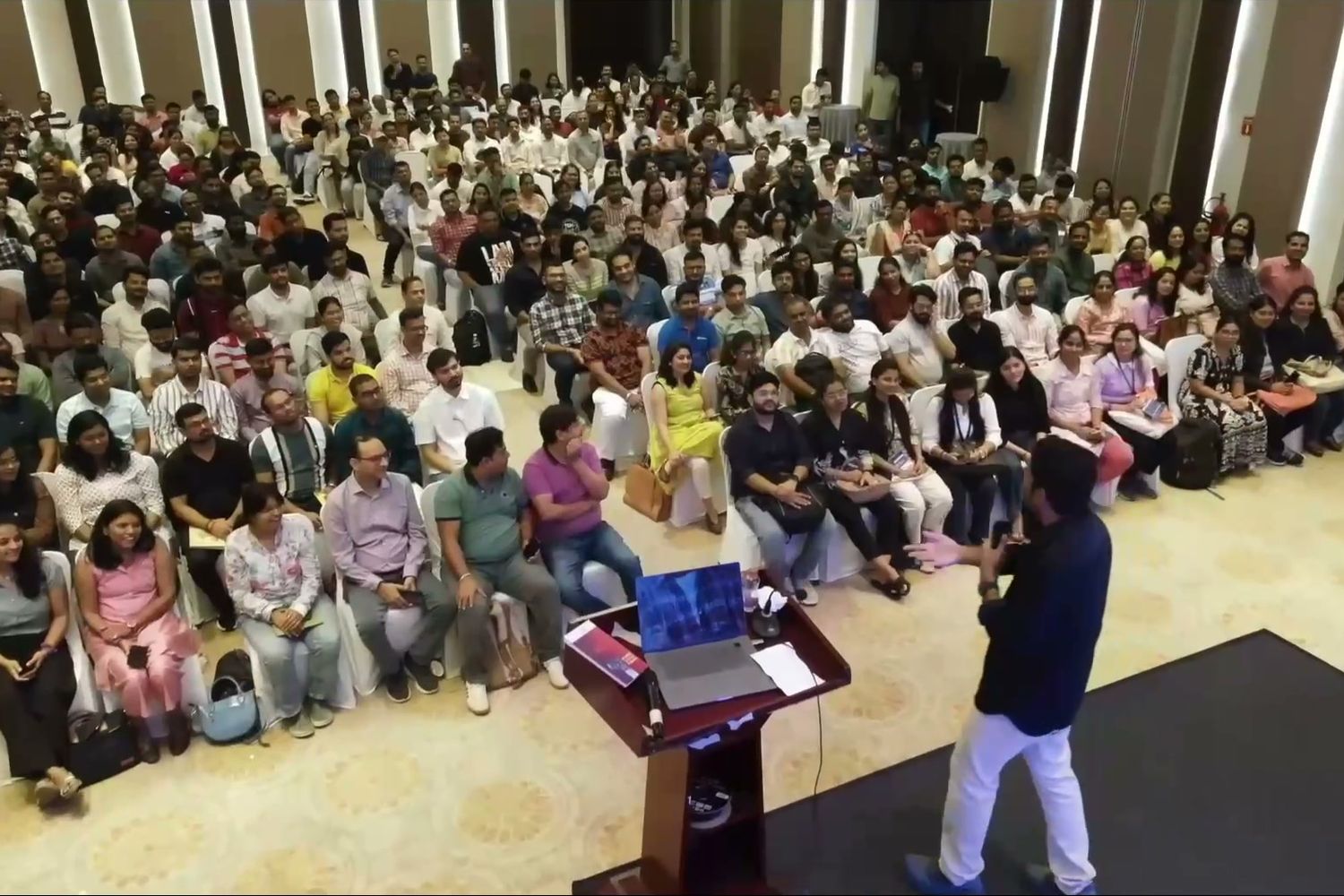 Rahul Shetty addressing a full ballroom at QA Summit Pune